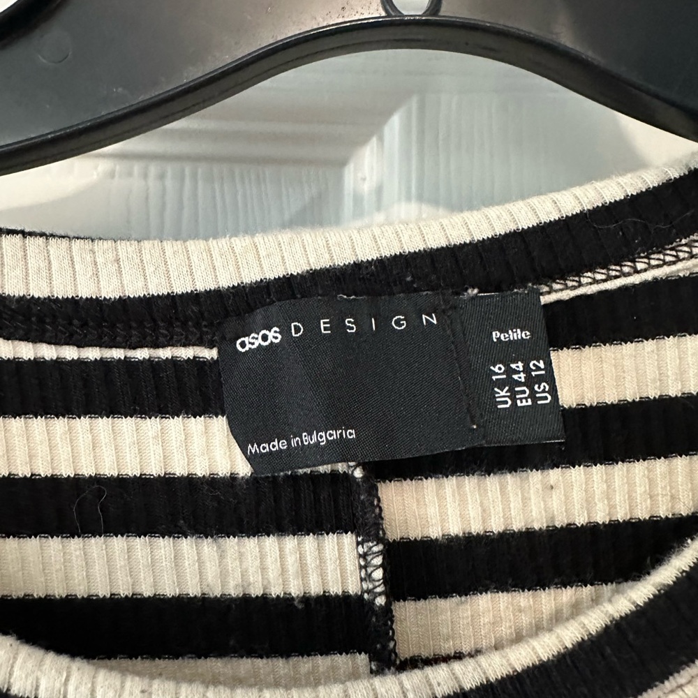 ASOS tee - Picture 2 of 2